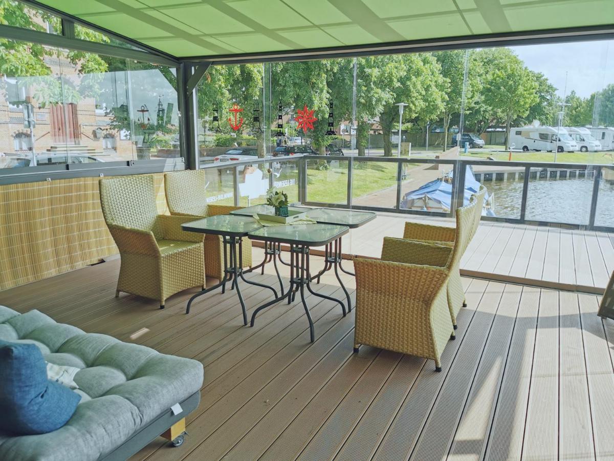 Hausboot Die Leseinsel Emden Luaran gambar