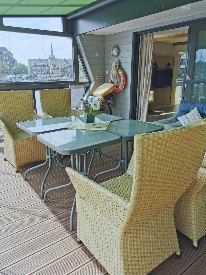 Hausboot Die Leseinsel Emden Luaran gambar